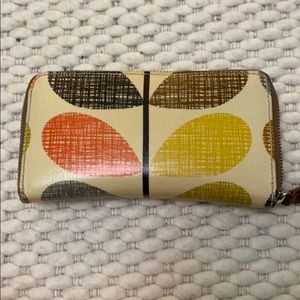 Orla Kiely zip wallet